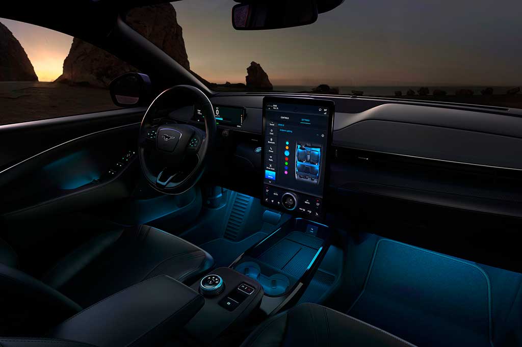 Новый Ford Mustang Mach-E: Серьёзный соперник для Tesla