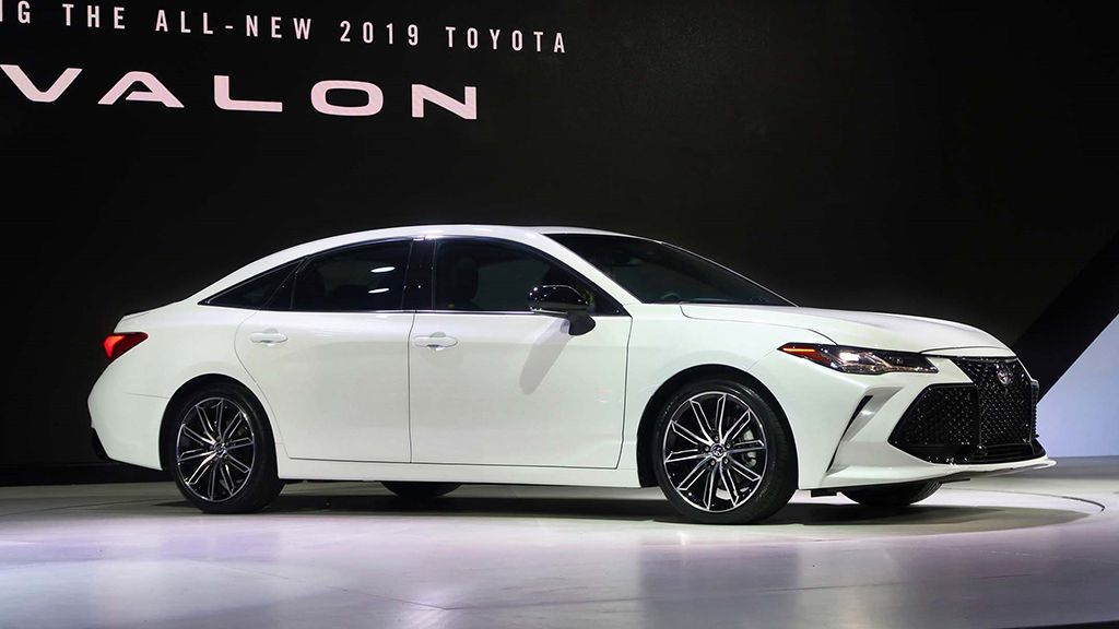 Обновленный Toyota Avalon предстал глазам публики