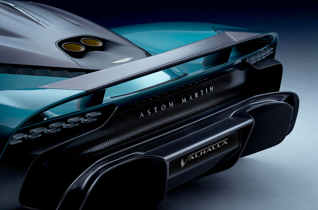 Aston Martin представил очень быстрый дорожный суперкар