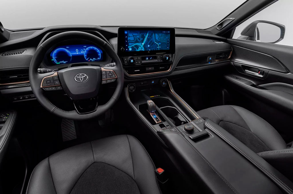 Новый Toyota Grand Highlander: Совсем другой автомобиль