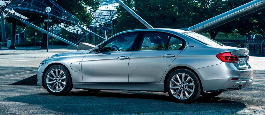 Самая популярная BMW готова предстать в новой ипостаси