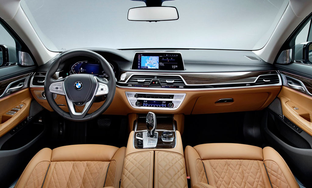 Новая BMW 7-series: По мотивам кроссовера X7
