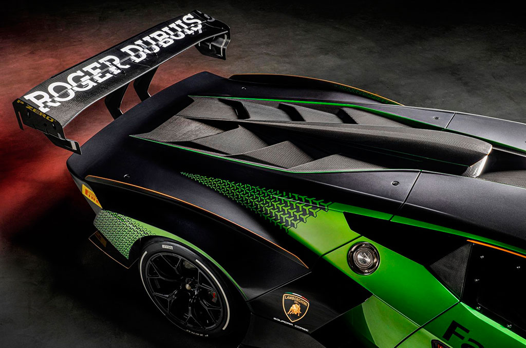 Lamborghini Essenza SCV12: Горячая и слепая новинка из Италии