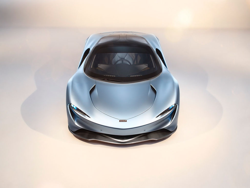 Новый McLaren Speedtail: Трое в ряд на скорости 400 км/час!