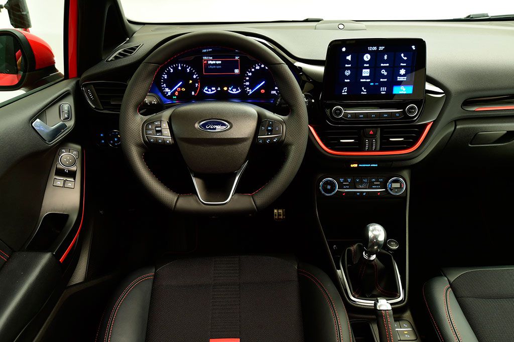 Новый Ford Fiesta: Четыре лица для одного